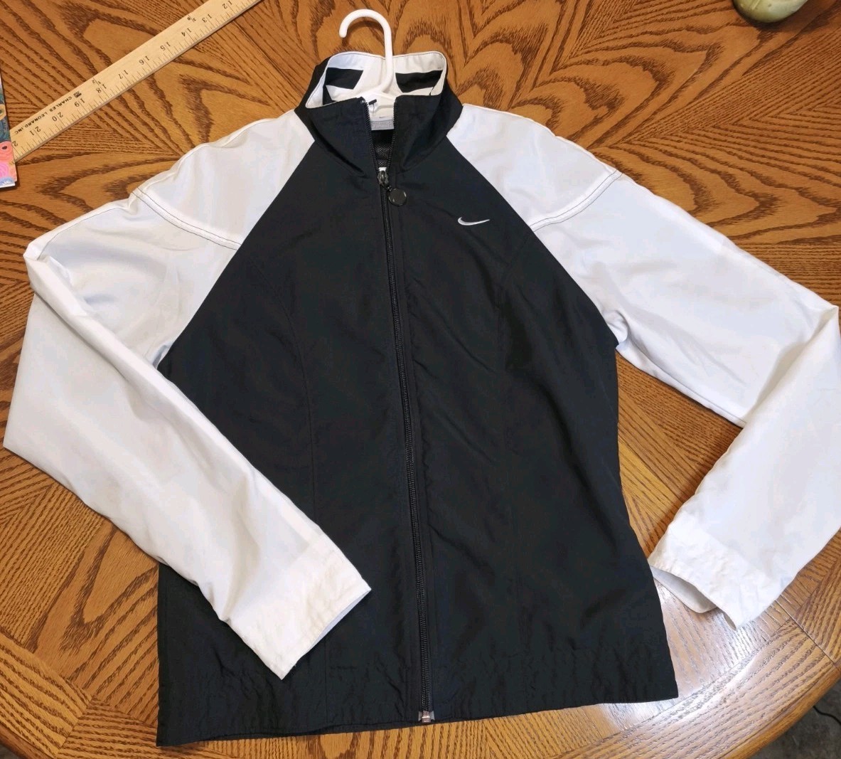 Nike Windbreaker Women’s SZ S 4-6  Lined Jacket Black And White Vintage 90s Y2K