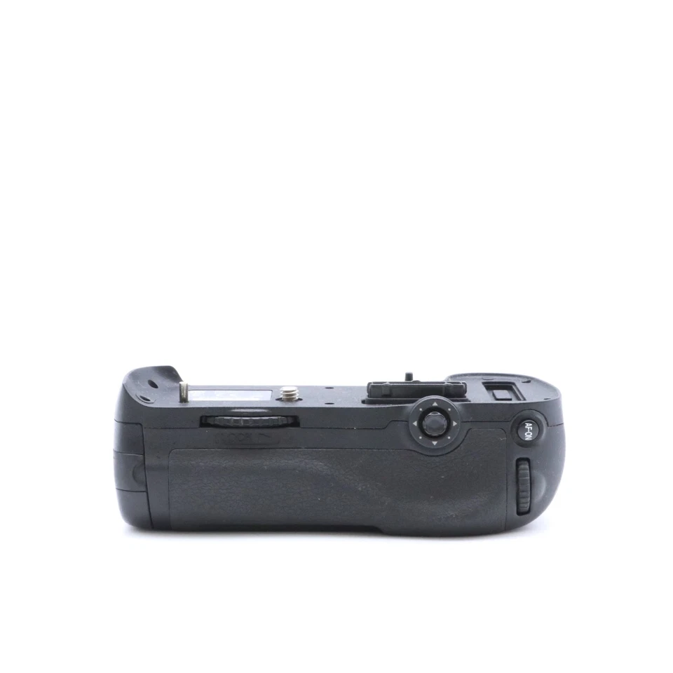 Nikon MB-D12 [Near Mint] #8167 - Photo 3/4