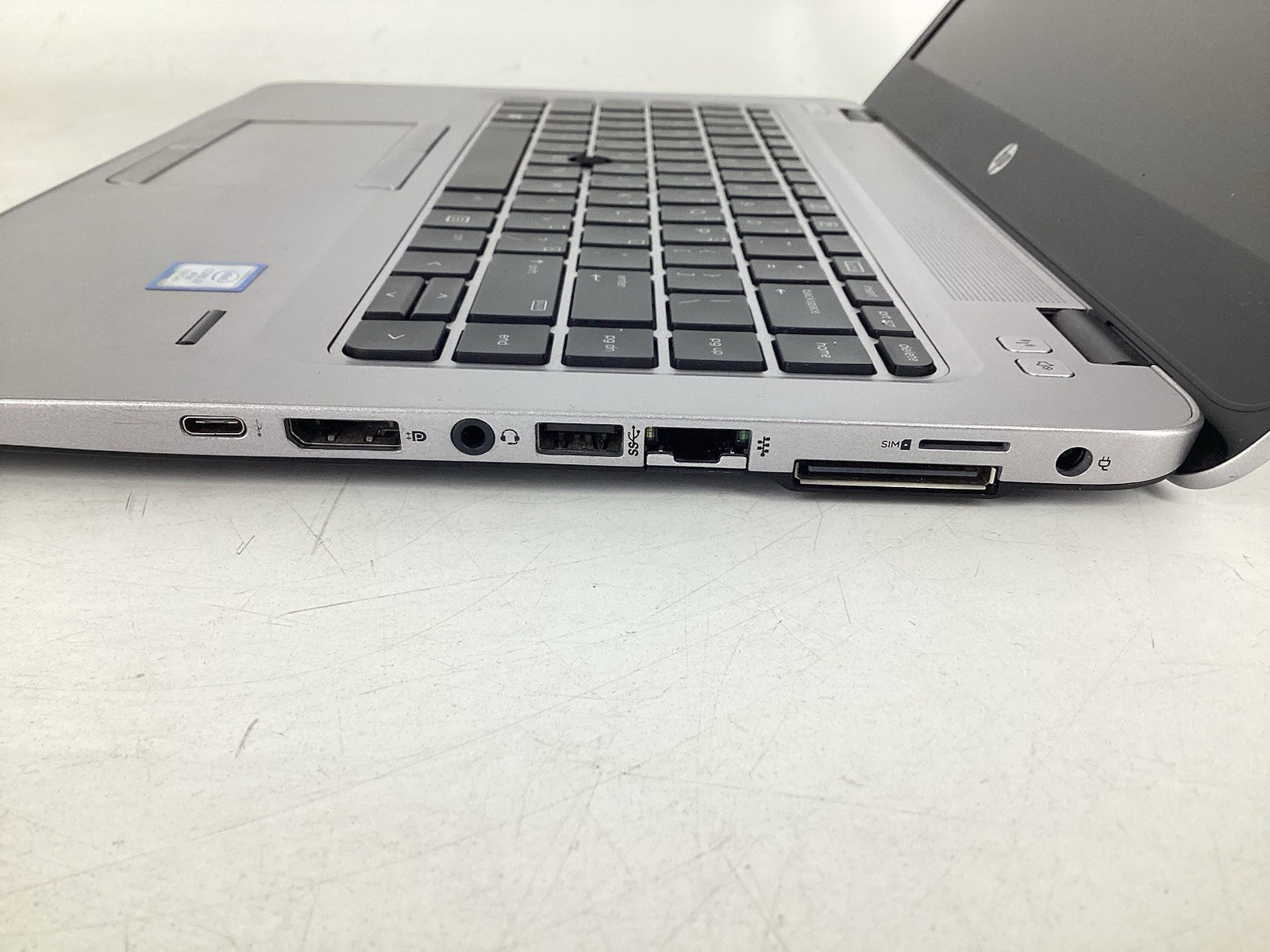 HP EliteBook 850 G4, 14-Inch Laptop, with Intel Core i7 7th Gen., 256 GB NVMe (Non-Volatile Memory Express), No OS