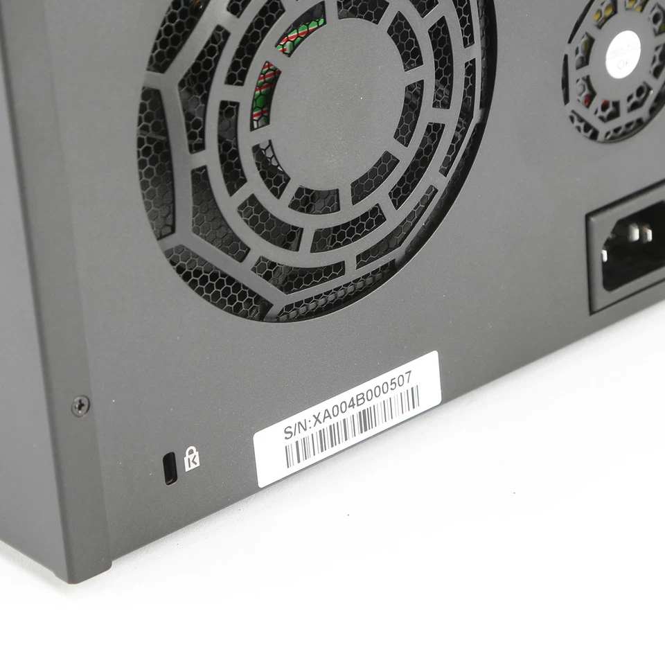 Tecnología Promise Pegasus32 R4 16 TB 4x4 TB 4 bahías Thunderbolt 3U G3D defectuosa Foto 3 de 3