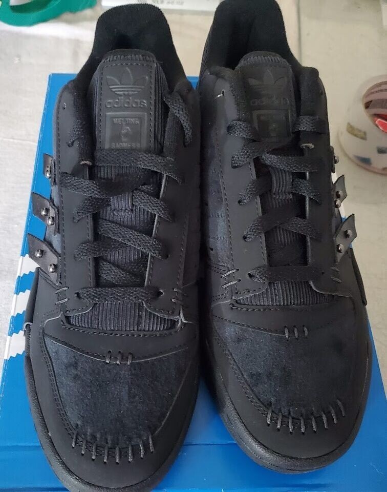 adidas スニーカー　ブラック　Forum 84 LowADV Adidas Men Forum 84 Low Adv black bold gold better scarlet