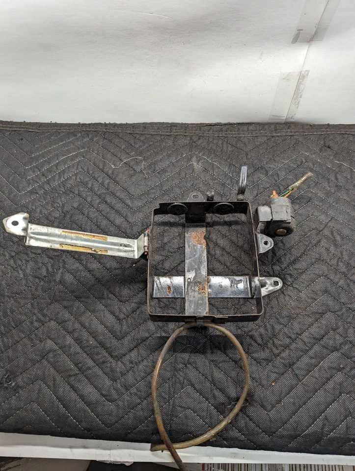 Caja de batería Honda Cm400 Cm400t Cb400 OEM 1978-1983 Foto 2 de 3