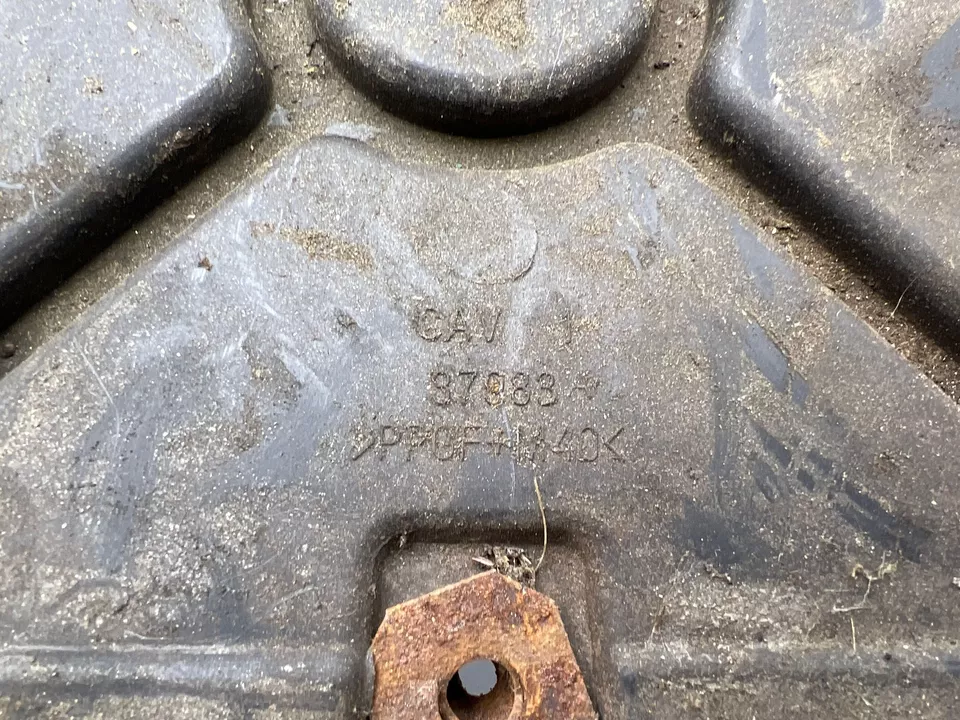 Bandeja de batería Dodge Mopar Jeep Commander Grand Cherokee OEM 55396408AE Foto 2 de 4