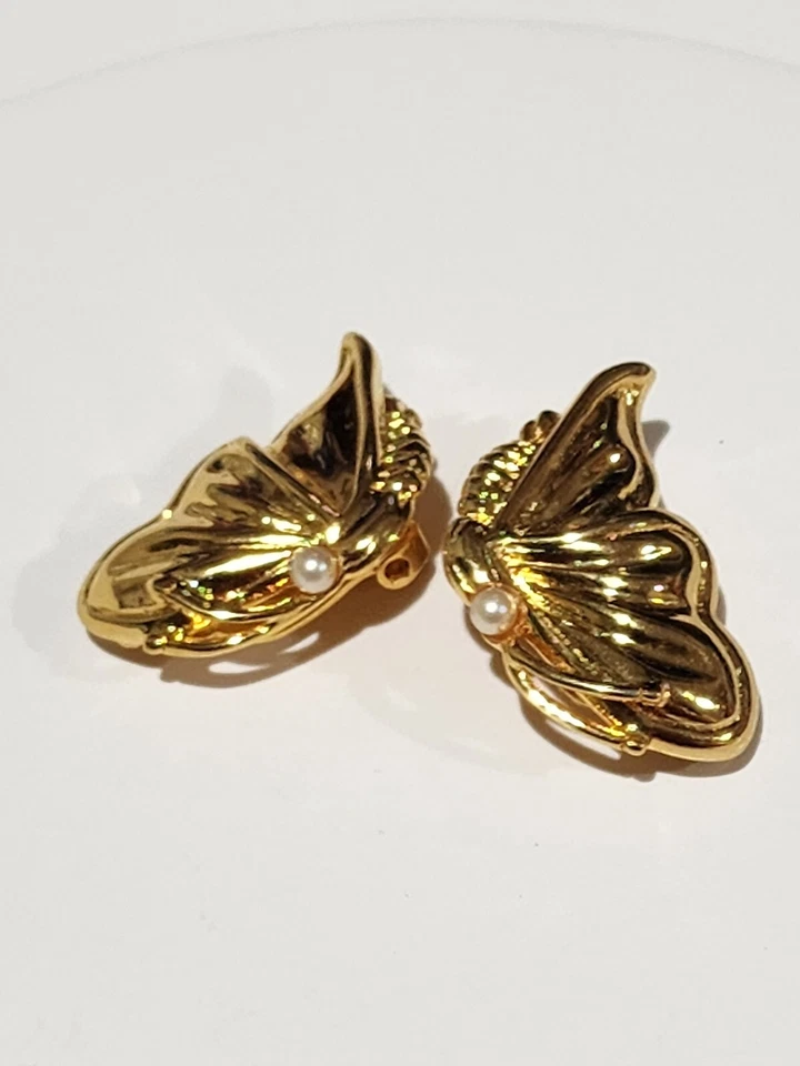 Pendientes Joan Rivers Mariposa Tono Dorado Imitación Perla Clip On Foto 3 de 4