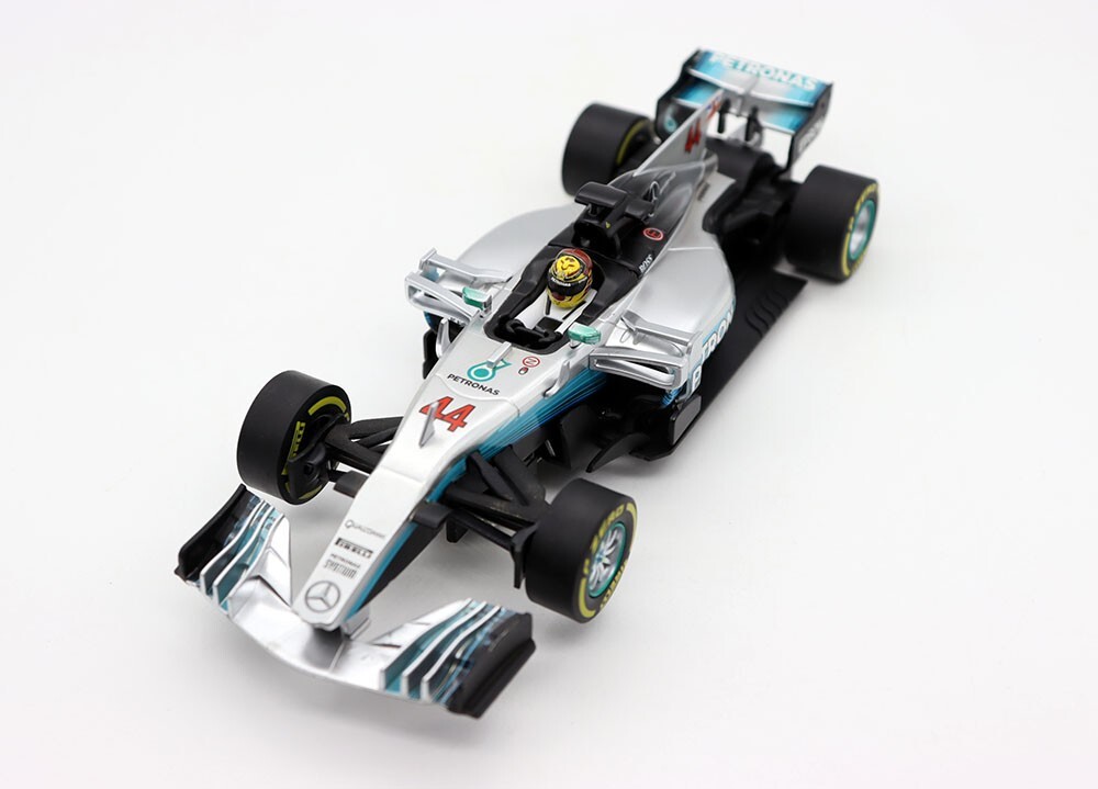 カレラスロットカー 1/32 Mercedes-Benz FW08 No.44 Carrera Mercedes-Benz F1 W08 EQ Power+ L.Hamilton No.44 1:32