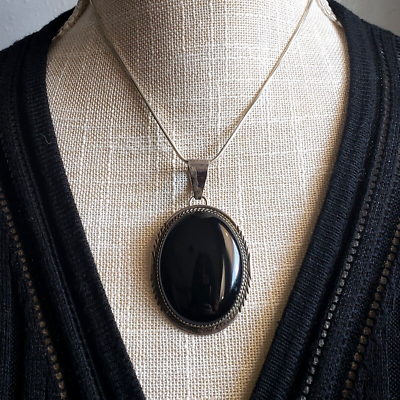 HL HERMAN LEE Navajo Vintage Sterling Silver Pendant Black Onyx