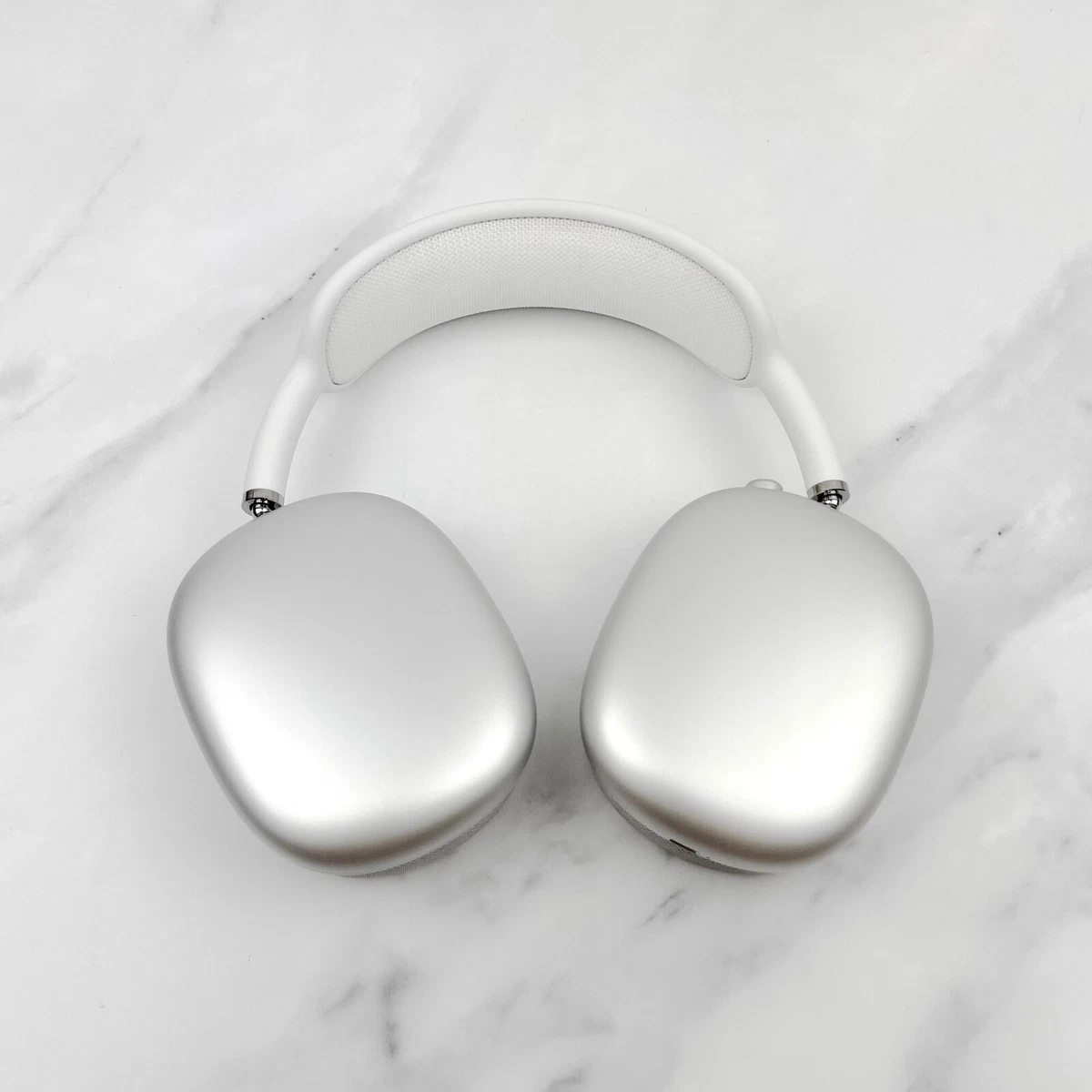 Apple AirPods Max Wireless Over-Ear Headset - Silver 194252244975