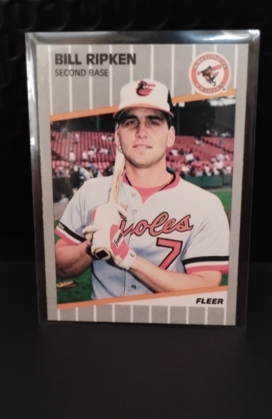 1989 Fleer - Billy Ripken #616 Black Scribble on Bat Knob