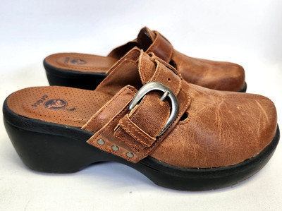 Crocs Cobbler Buckle Burgundy Leather Mule Clogs Womens Size 9 Model 15513