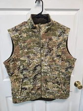 Duck Camp Bogota Boys Premium Outdoor Goods Men's Size Large Zip Up Camo Vest