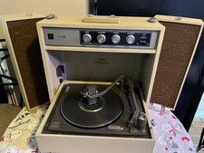 Vintage Portable Suitcase Phonograph Record Player 