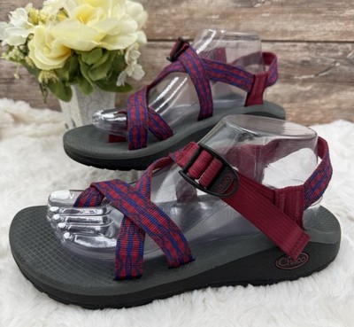 Chaco Z/2 Classic Wm sz 9 Berry Pink & Blue Strappy Outdoor Sport Sandals Hiking