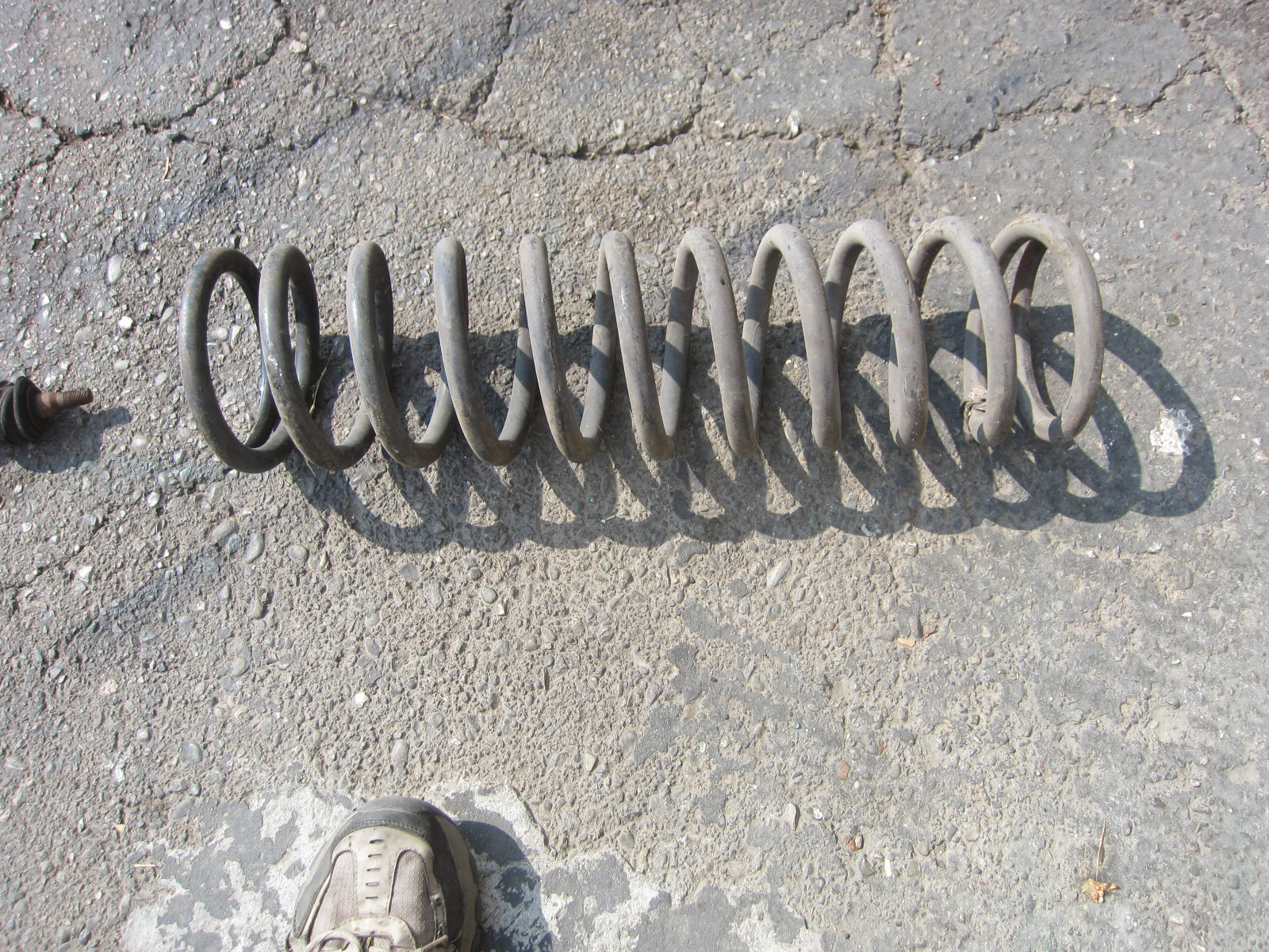 Rolls Royce Silver Shadow II - Front Shock Absober Spring (Used)