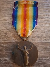 Médaille interalliée guerre 1914 1918 MORLON ruban d'origine