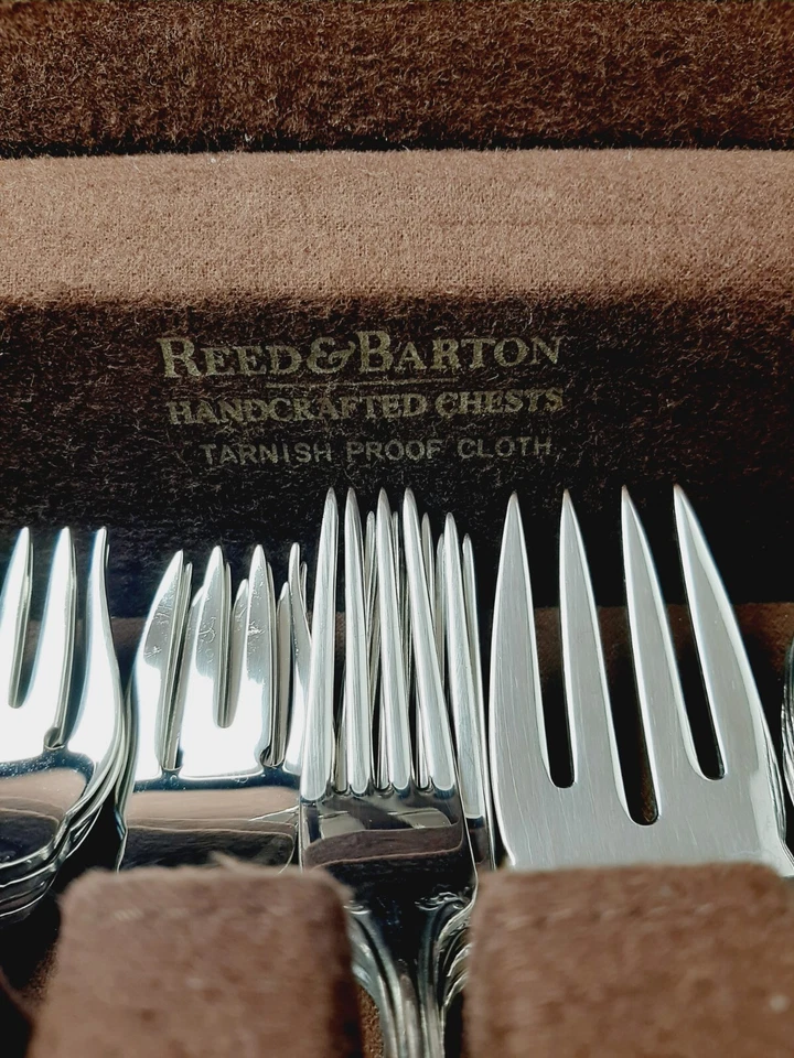 Reed and Barton, Wood Cutlery Storage, 18/8 Handle, 34 Piece Stainless Steel - Imagem 3 de 4