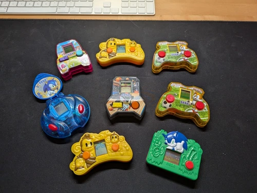 McDonald’s Sonic Shadow Miles Amy SEGA Monkey Handheld Toys X8 04/05
