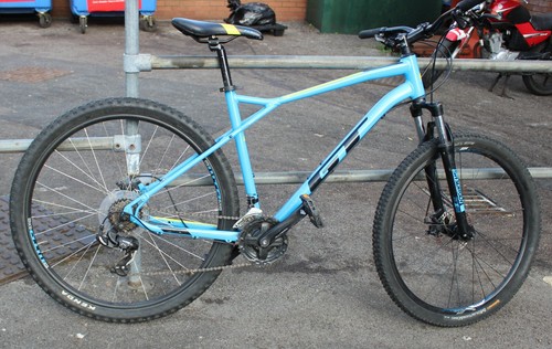 (Wi1) GT Aggressor Sport Mountain Bike 