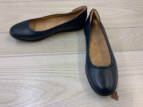 naturalizer flexy flat