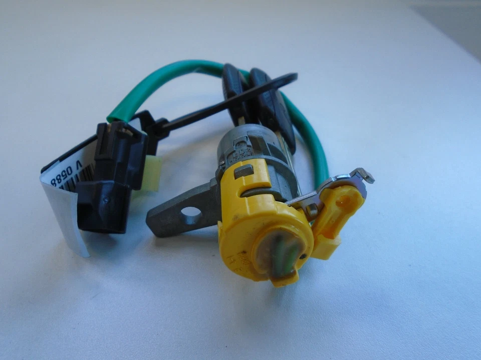 Genuine Kia Lock Assembly Front Right 819802FB00 KIA SPECTRA 2003-2006 - Image 3 of 4