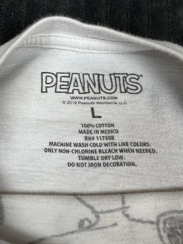 Peanuts T-Shirt Mens L White Snoopy All Over Print Cartoon Cotton Casual Tee - Picture 6 of 7