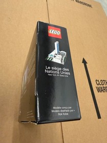 Retired LEGO ARCHITECTURE: United Nations Headquarters (21018) MINT NISB