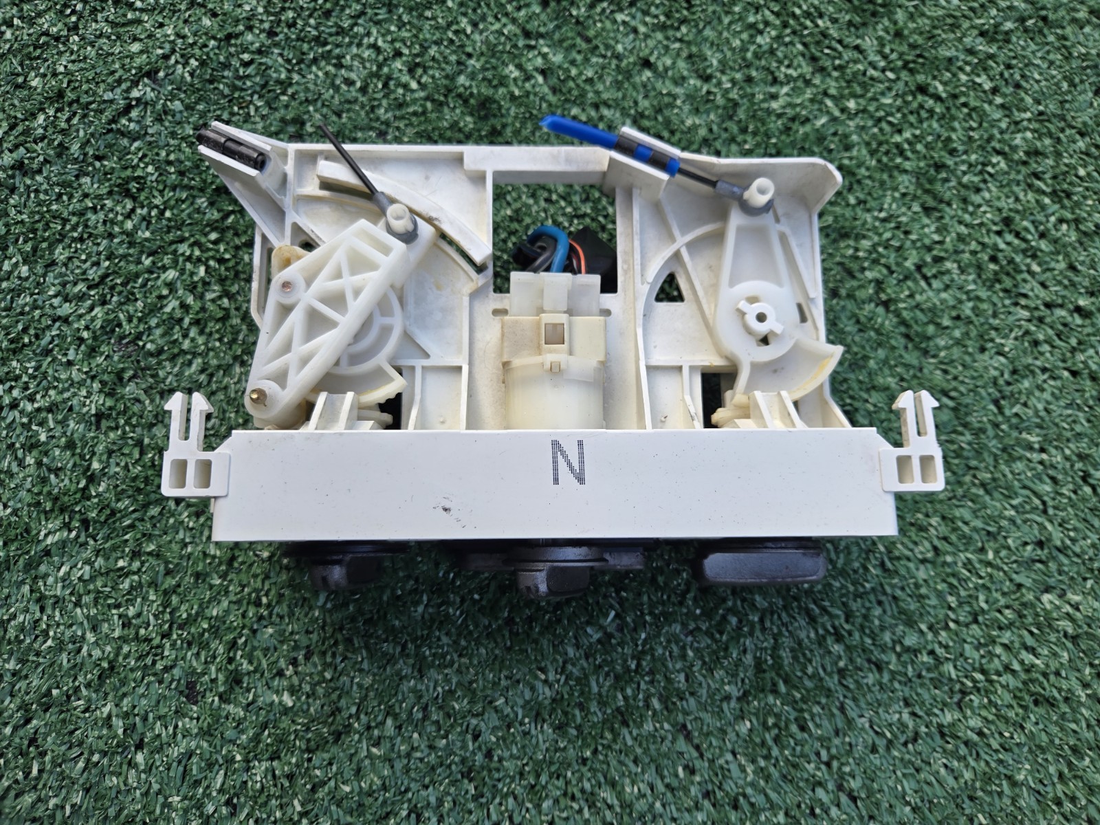 Picture 3 of 5