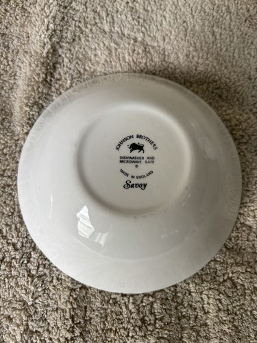 Johnson Brothers White Savoy Dinnerware Dessert Cereal Bowls x 2 Cottagecore - Picture 4 of 6