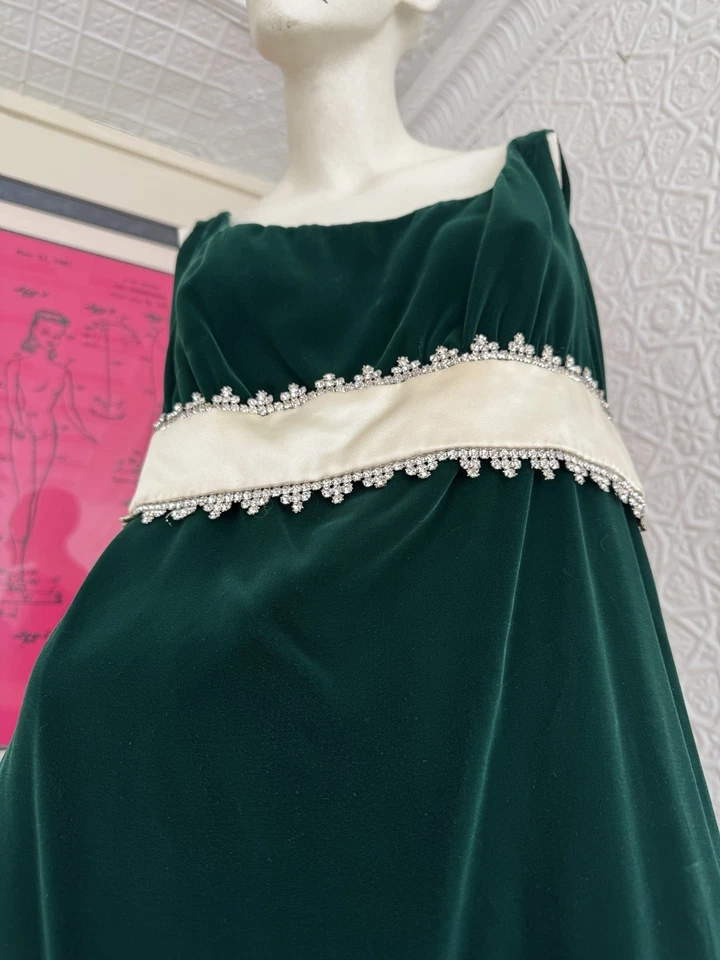 Vestido de terciopelo vintage-años 60-años 70-hecho a mano-verde-estrería-vacaciones-glamour medio Foto 3 de 4