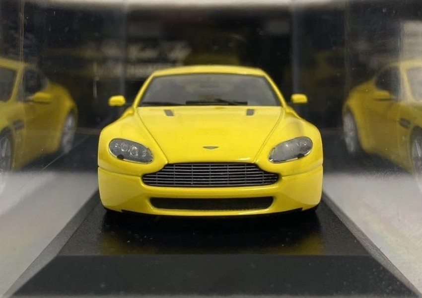 PMA - ミニチャンプス 1/43 Aston Martin V8 Vantage Minichamps 1/43 Aston Martin V8 Vantage 2005 Yellow Pma | eBay