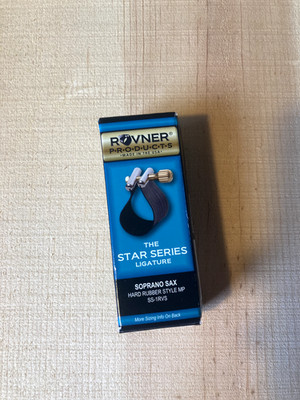 Rovner Star Series soprano saxophone ligature SS-1RVS with cap and box