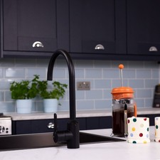 flöde Bryne | Single Lever Kitchen Sink Mixer Tap with Swivel Spout