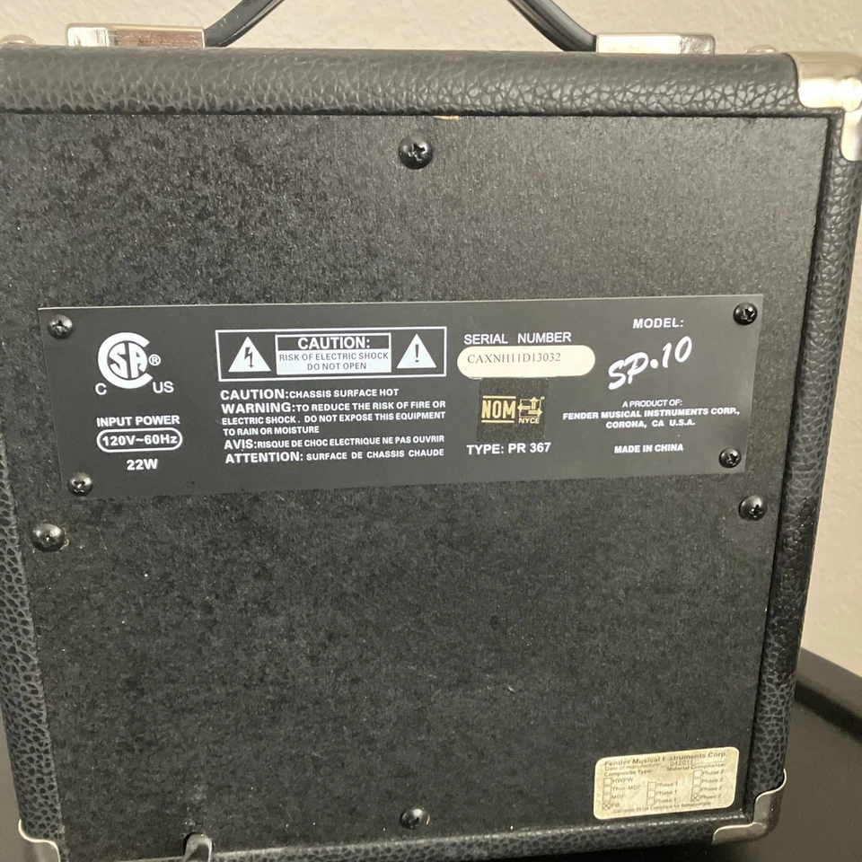 Fender Squier SP-10 Electric Guitar Mini Amplifier - Image 4 of 4