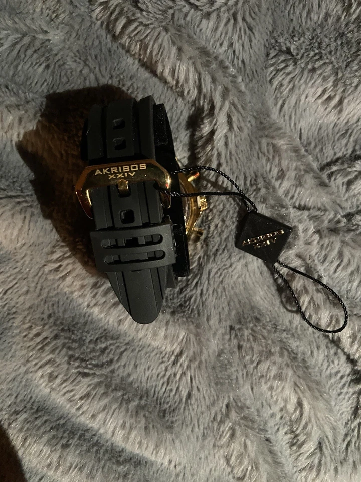 Akribos XXIV Conqueror oro amarillo tonificado/caucho 048 mm Foto 2 de 4