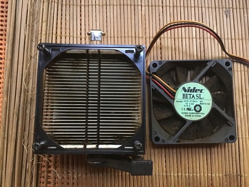 Sockel 775 CPU-Kühler +Lüfter