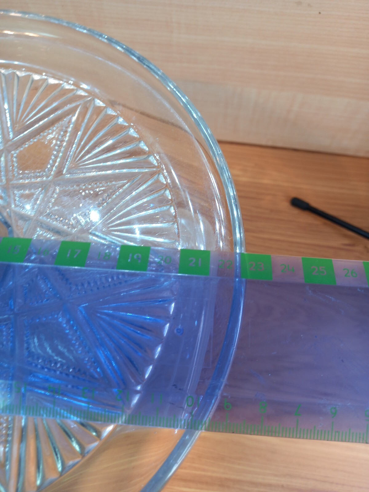 Vintage Retro Antique Cake Stand Glass Baking decorative 22cm wide