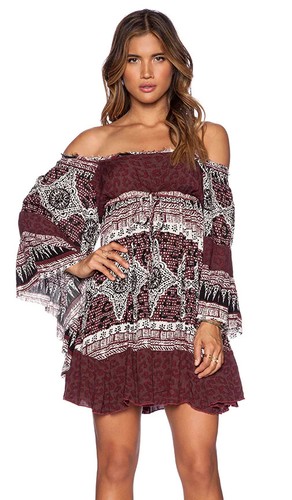 GOLD MINI BELL SLEEVE FRINGE RED 