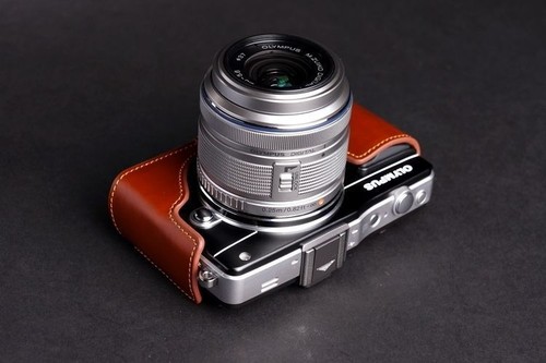 Handgefertigte Echtleder Halbkamera Etui Tasche Cover für Olympus EPM2 E-PM2 - Bild 5 von 7