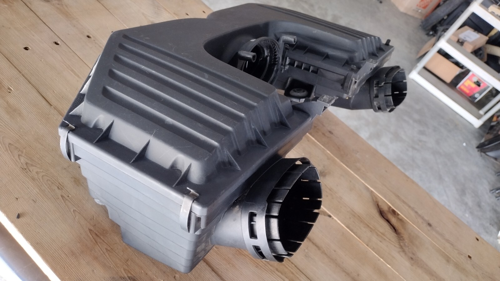 BMW AIR INTAKE MUFFLER CLEANER FILTER HOUSING BOX TOP BOTTOM E70 X5 4