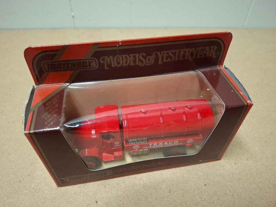 MATCHBOX MODELS OF YESTERYEAR 1930 MACK AC TANKER TEXACO PETROLEUM - Y-23 BOXED - Image 4 of 4