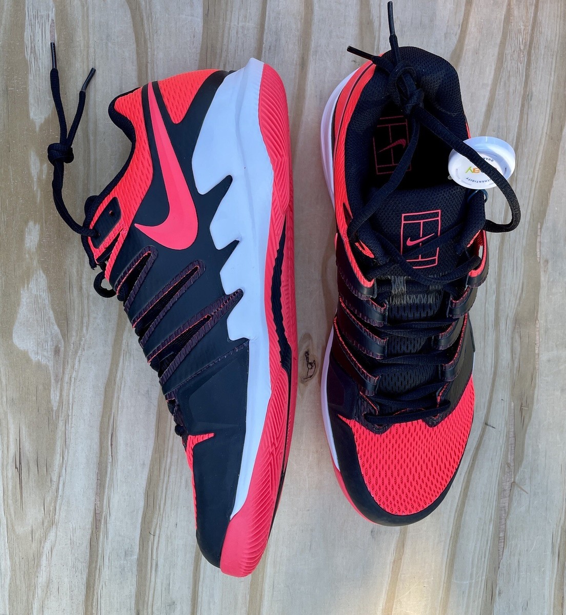 Nike Roger Federer RF 2017 Zoom Vapor X HC Tennis AA8030-006 Nike Roger Federer RF 2017 Zoom Vapor X HC Tennis AA8030-006