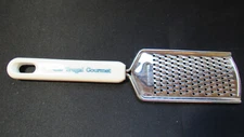VINTAGE THE FRUGAL GOURMENT HAND CHEESE GARLIC GRATER ZESTER