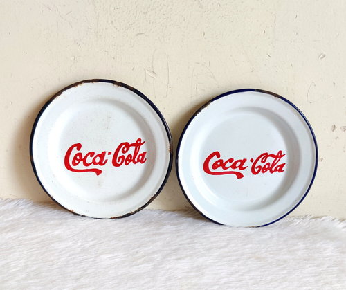Vintage Coco Cola Werbung Eisen Emaille Teller Deko 2er Set IE133 - Bild 2 von 5