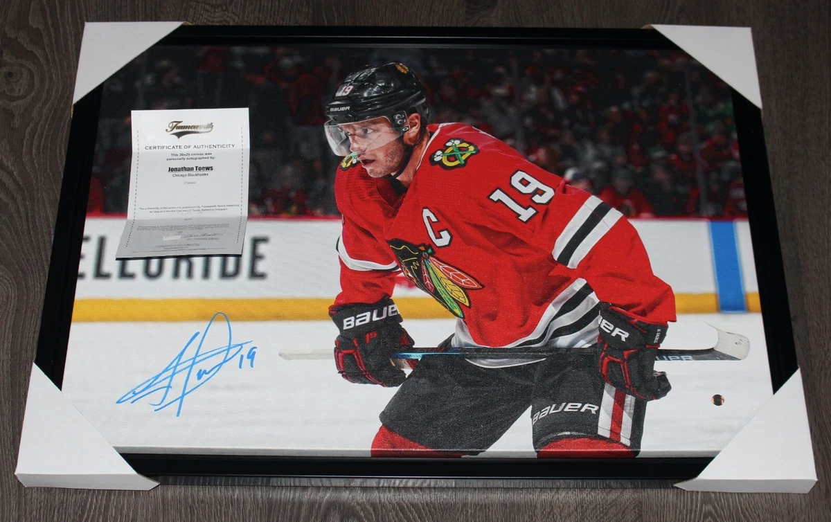 Jonathan toews store autograph