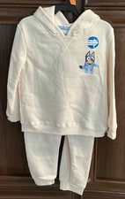 NWT Bluey long sleeve pants set with hood 5T