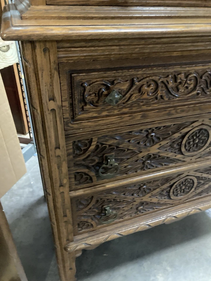 Cómoda de roble MUEBLE LIMBERT, MARCA REGISTRADA DE VAN RAALTE CRAFTSMEN 1920 Artes Foto 3 de 4