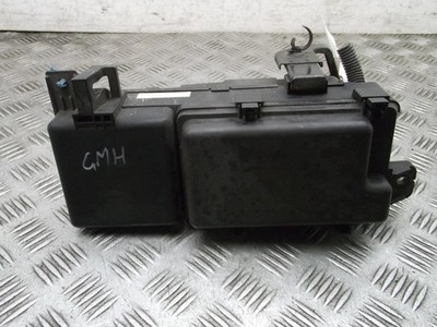 Honda Elysion Engine Bay Under Bonnet Fuse Box 3.0 Petrol 2004-2015~