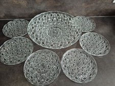gro&szlig;e Glasschale Set mit passenden kleinen Tellern  Sternmuster