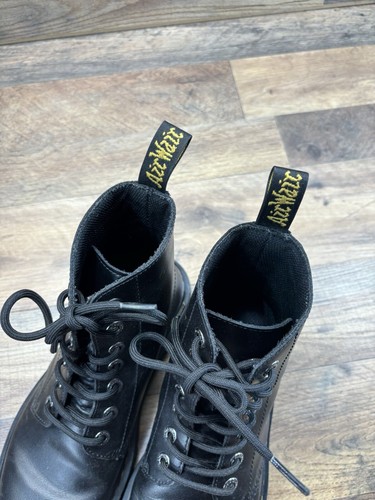 Doc Martens Black Leather Women's US L 7/ UK 5 Luana 7 Hole Ho Air Ankle AW004 - Picture 4 of 12
