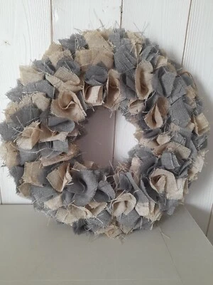 Couronne de Noël en tissu beige et gris diamètre 40 cm - Photo 1/4