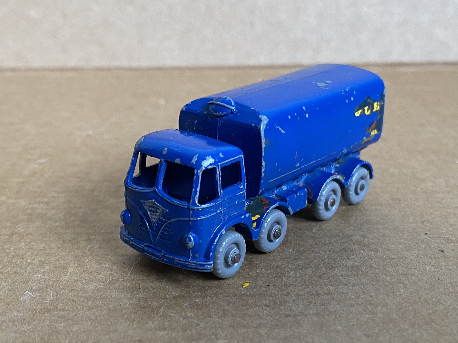 MATCHBOX No.10 SUGAR CONTAINER ※黒プラスチック Matchbox 10c, Foden 8 Wheel Truck - Free Price Guide & Review